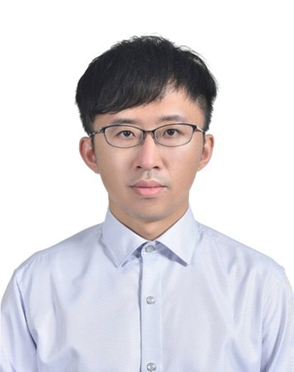 周承佑 Cheng-Yu Chou